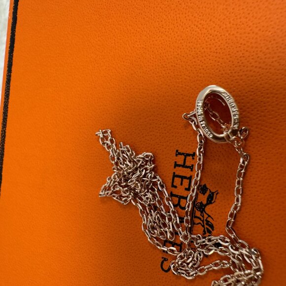 Large black rose necklace from Hermès. - Picture 2 of 5